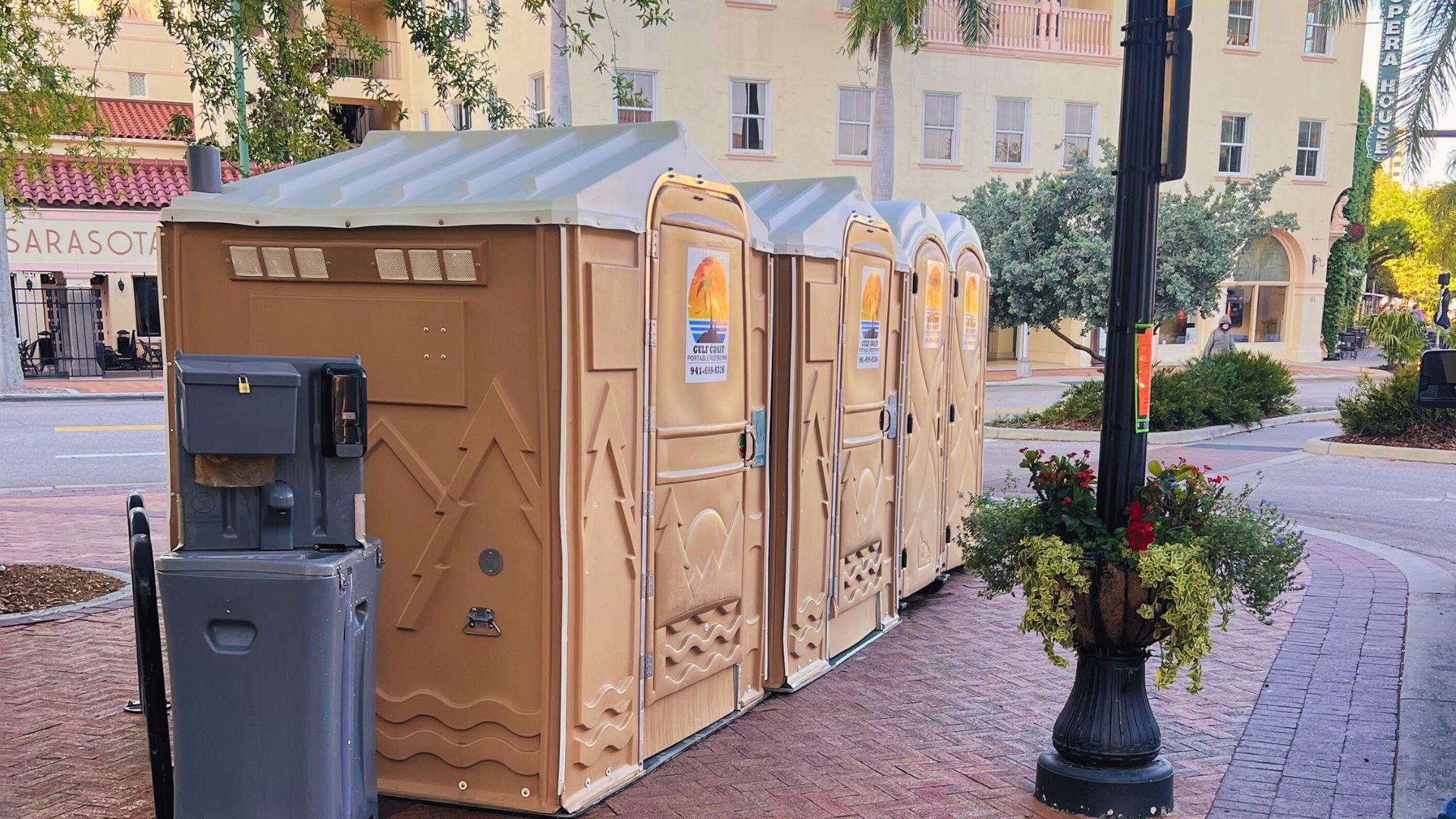 porta potties set up in hendry county fl
